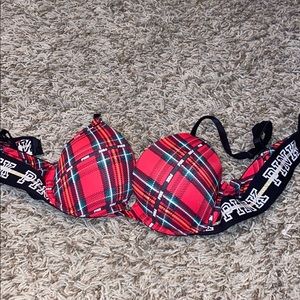 Victoria secret Pink wear everywhere push up bra.